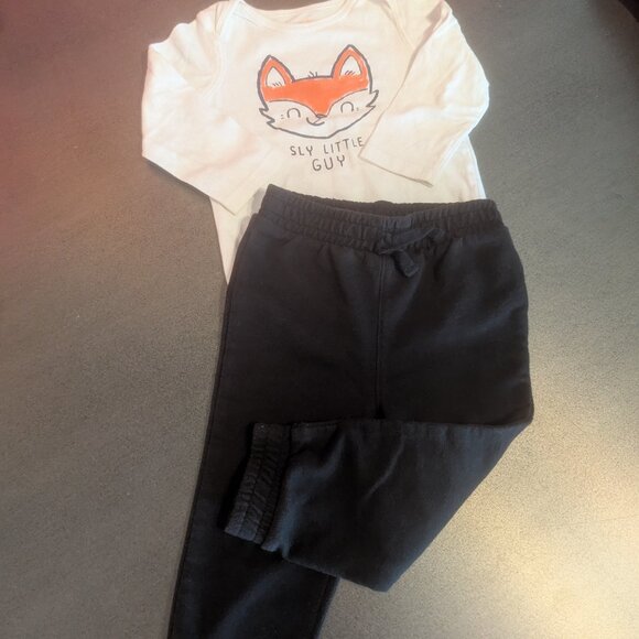 Sly Little Guy jumping beans Onesie Bundle - Picture 3 of 11